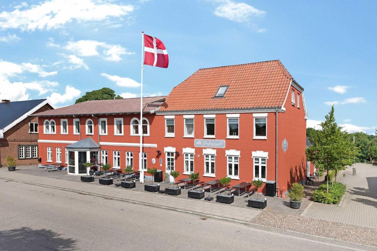 Kibæk Hotel Jernbanegade מראה חיצוני תמונה